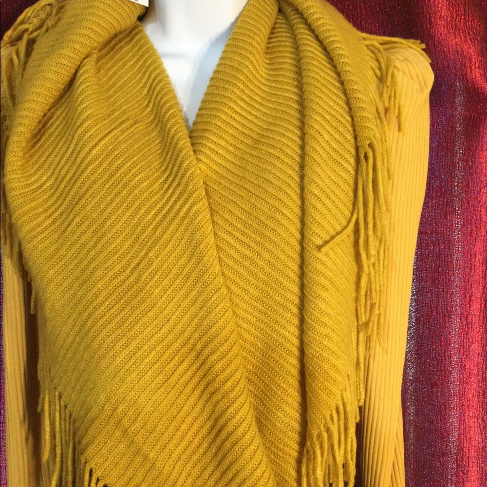 CALL IT SPRING GOLD KNIT FRINGE INFINITY WARM FASHION SCARF..